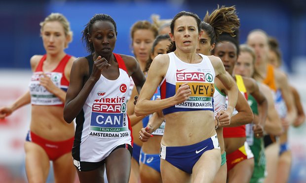 Jo leads late in the 10,000 final in the European Championships in Amsterdam, boosting her chances of appearing in the Olympics.
