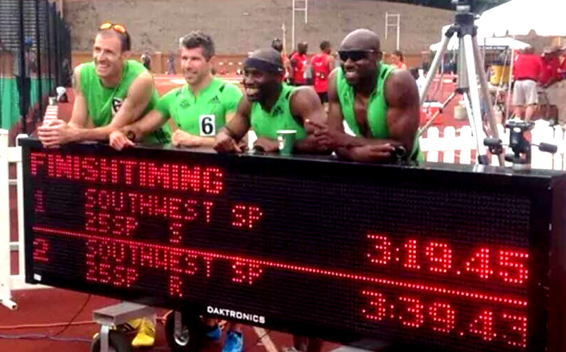 Ed Winslow shared this shot of himself and teammates in the M35 WR. Not sure who is who, except for Antwon (at far right).